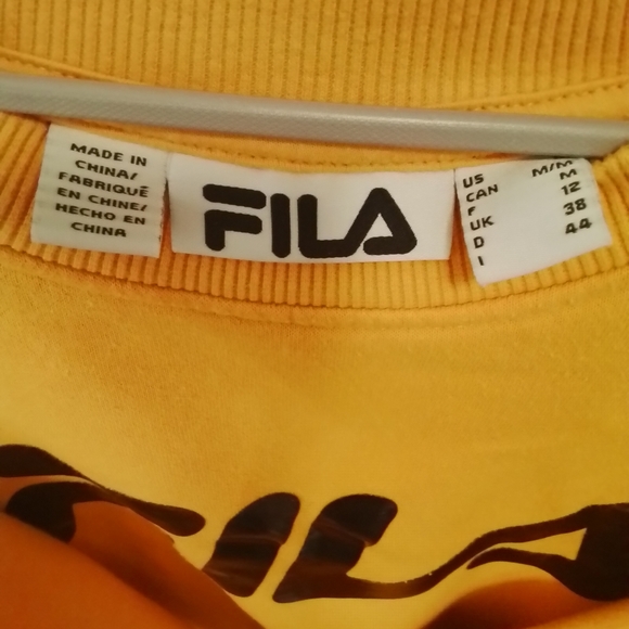 Vintage Rare Women's FILA Cropped Mustard Yellow (Soft Inside) Sweatshirt! - Picture 3 of 3
